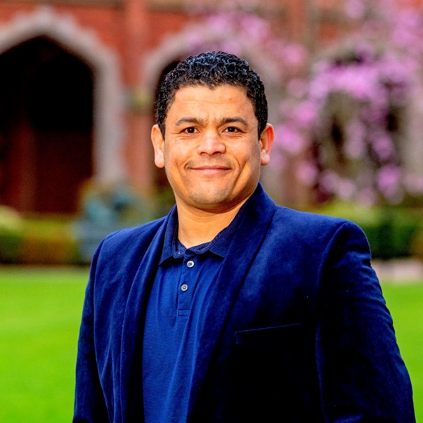 profile photograph of Ahmet Osman